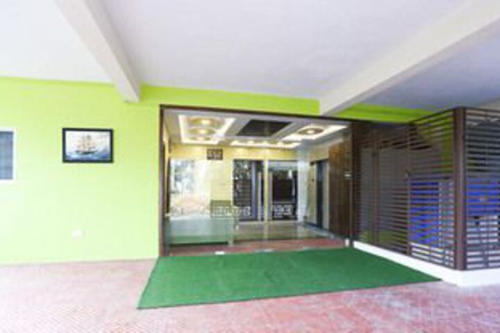 Hotel 44 of 62