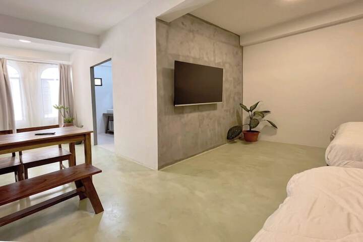 Room 19 of 51