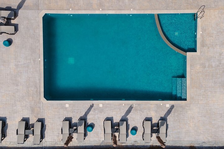 Pool 61 of 122