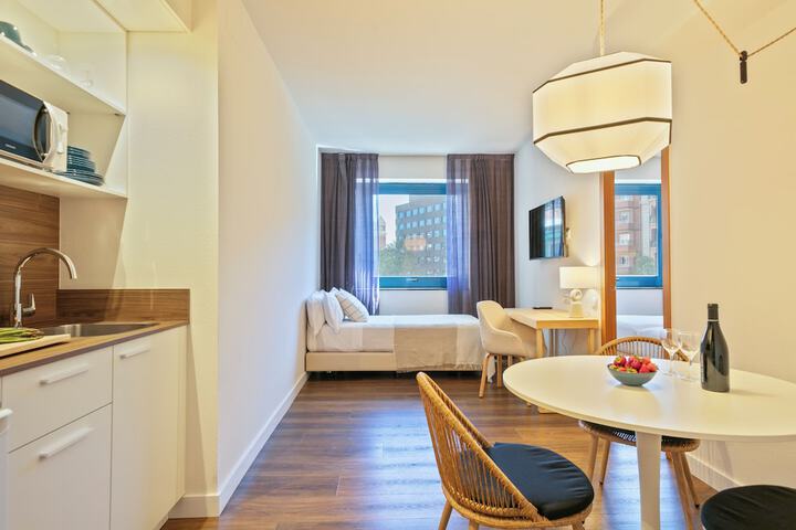 Room 10 of 40