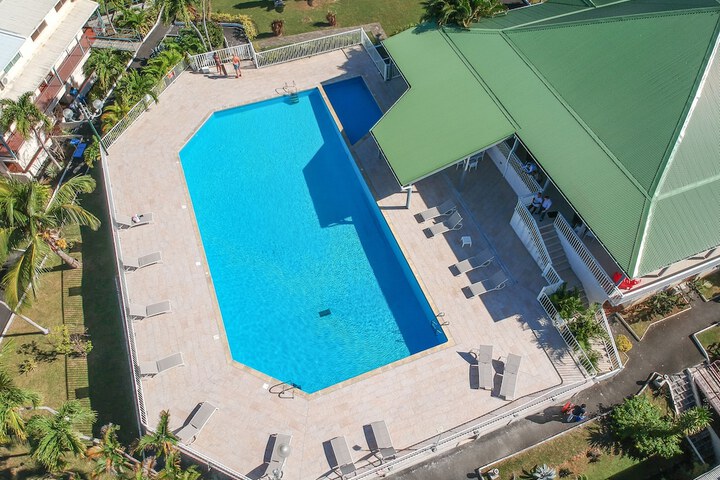 Pool Hotel