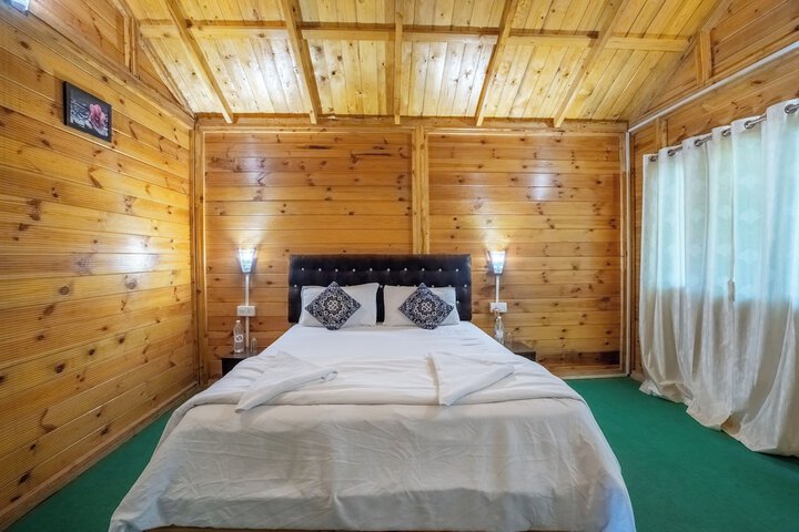 Room 46 of 132
