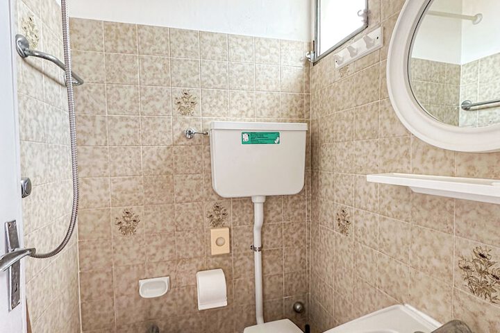 Clean Restrooms