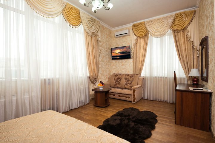 Room 8 of 39