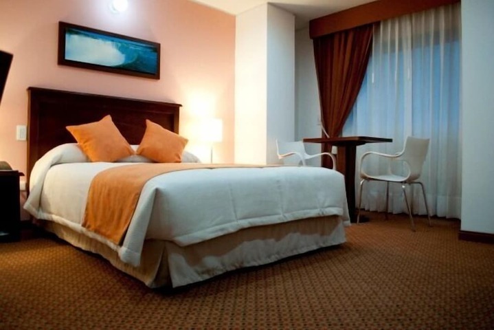 Room 8 of 73