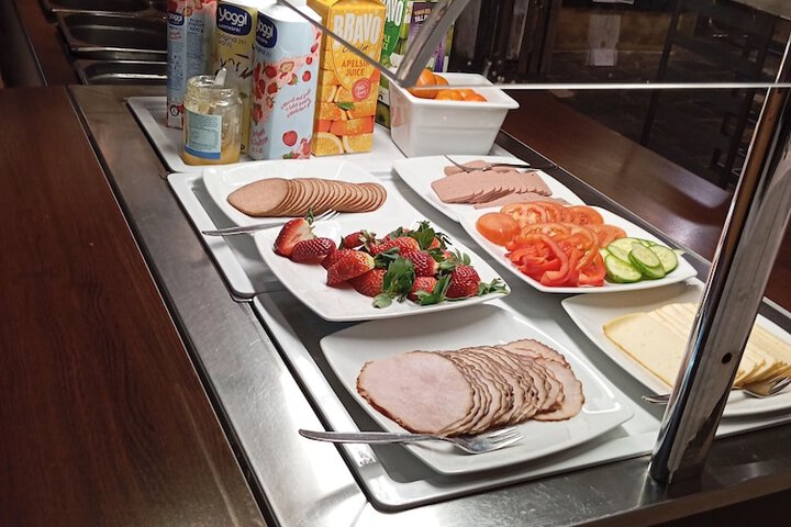 Breakfast/Coffee Service 113 of 140