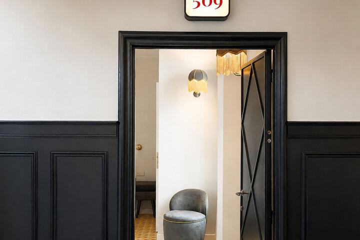 Room 50 of 88
