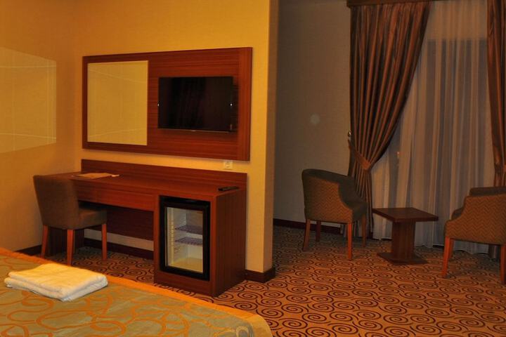 Room 6 of 31