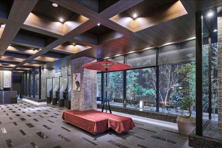 Guest Lobby