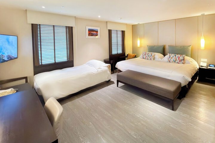 Room 12 of 86