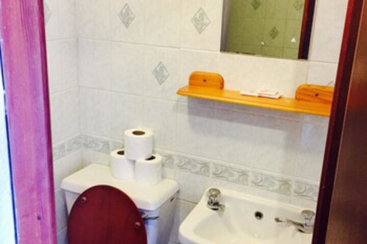 Room 12 of 70