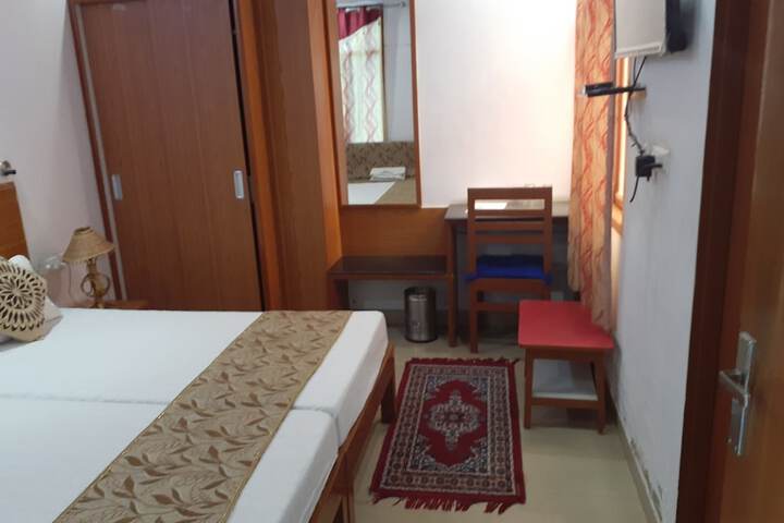 Room 13 of 57