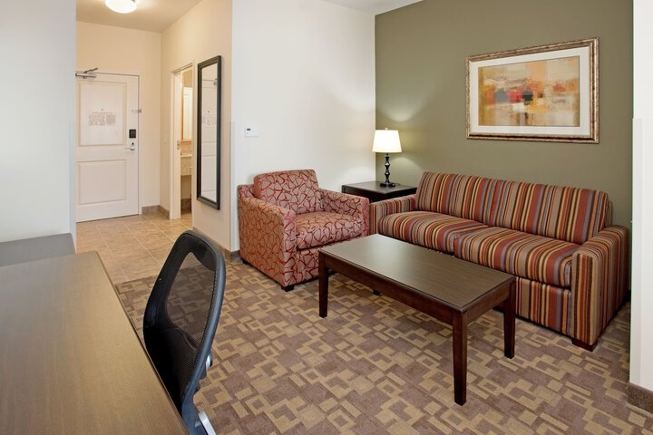 Room 4 of 32