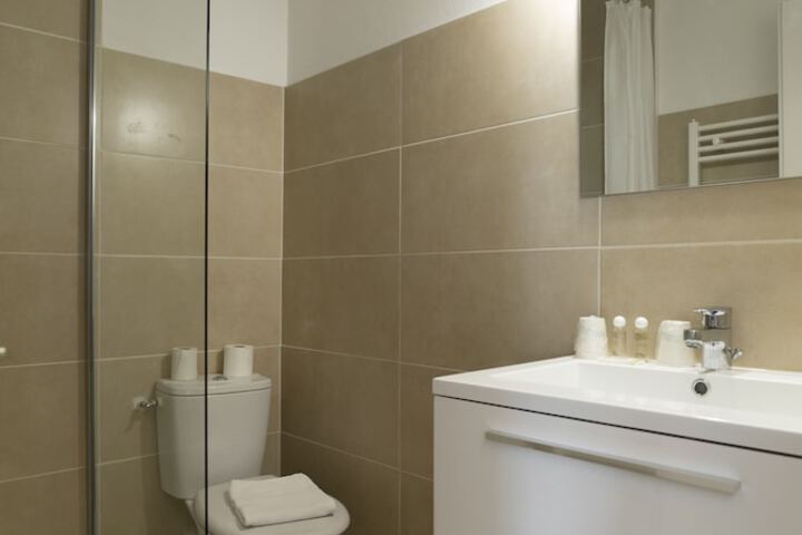 Room 17 of 62