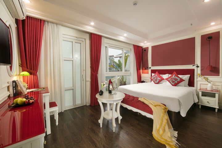 Room 25 of 48