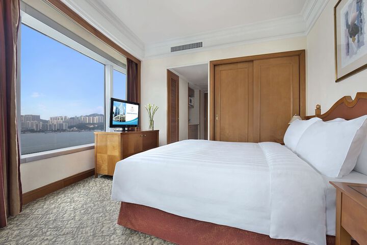 Room 7 of 47