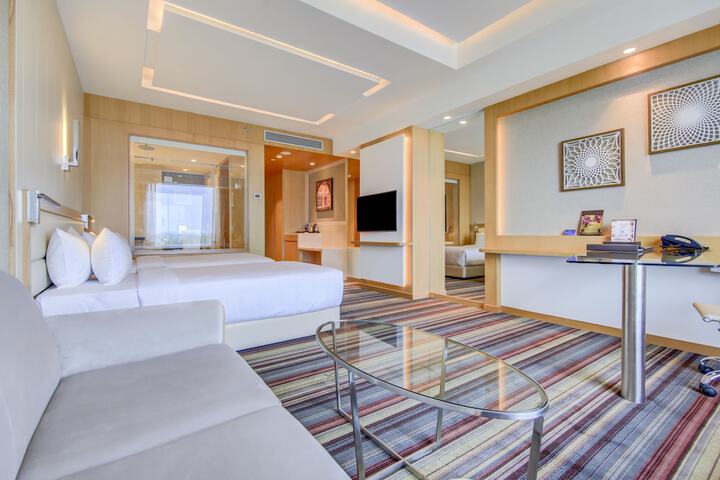Room 15 of 140