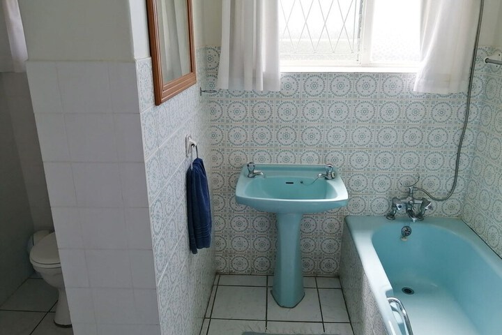 Room 17 of 33