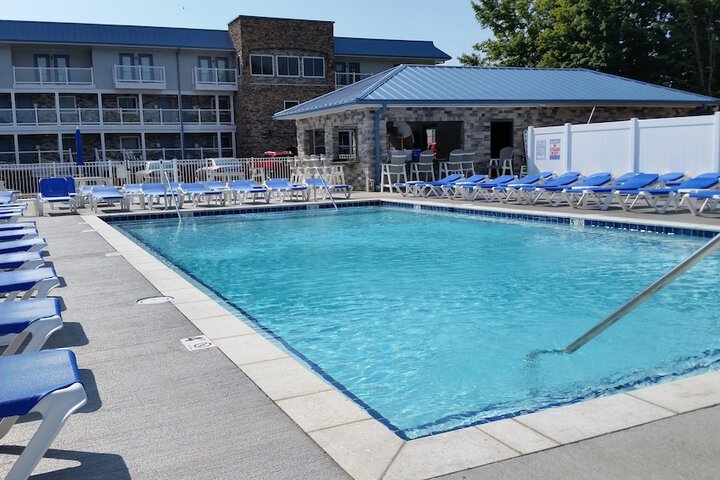 Pool 38 of 58