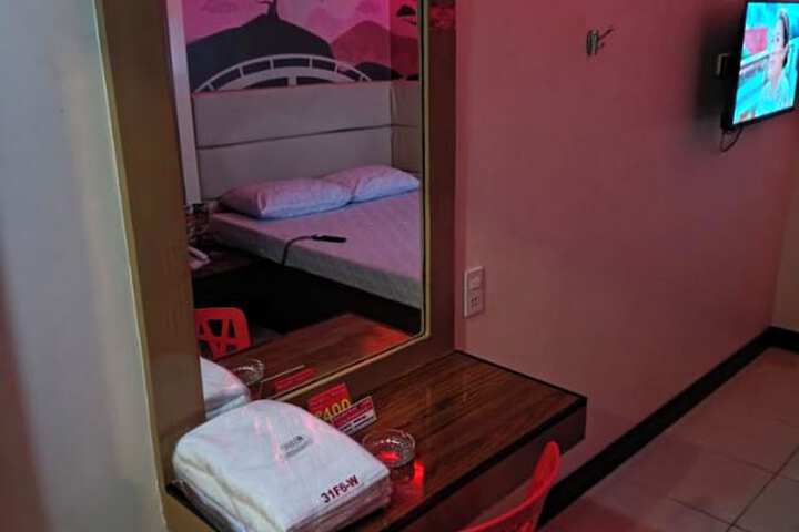 Room 20 of 43