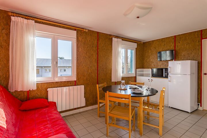 Room 9 of 31