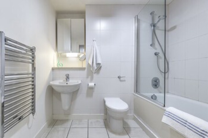 Room 2 of 13