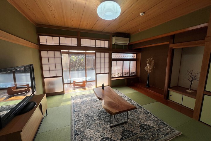 Room 3 of 29