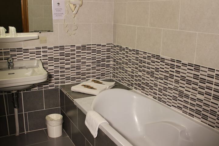 Room 16 of 21