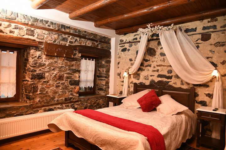 Room 3 of 19