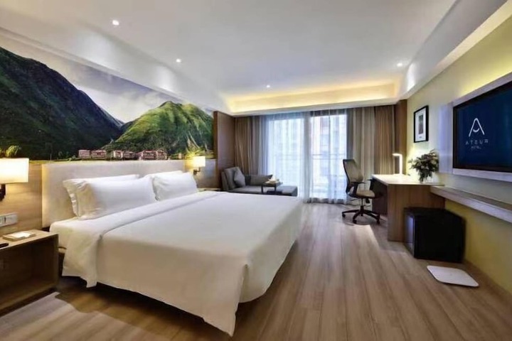 Room 3 of 13