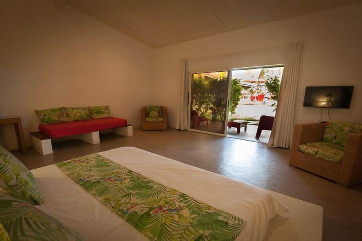 Room 5 of 113