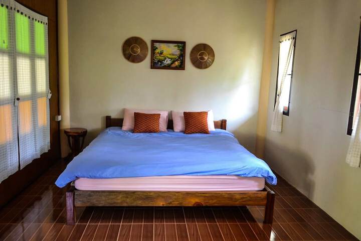 Room 6 of 62