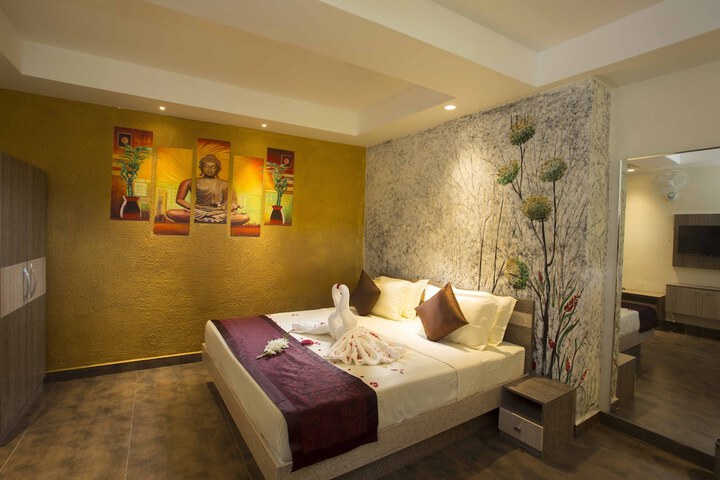 Room 8 of 96