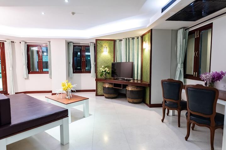 Room 30 of 62