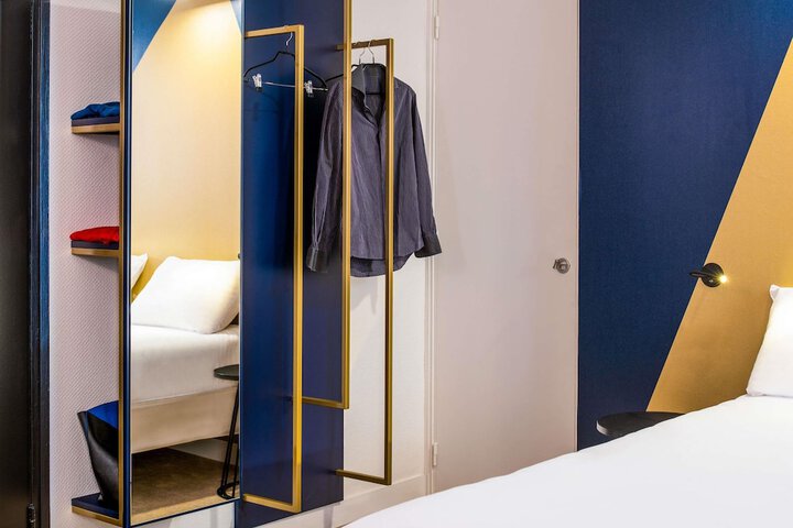 Room 7 of 46