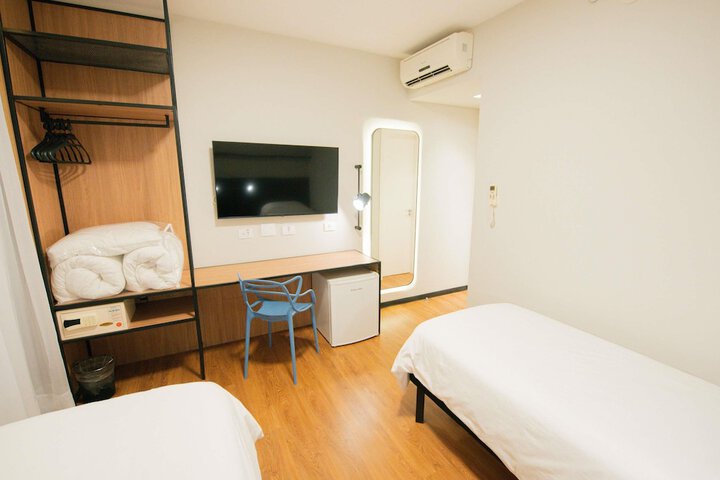Room 29 of 86