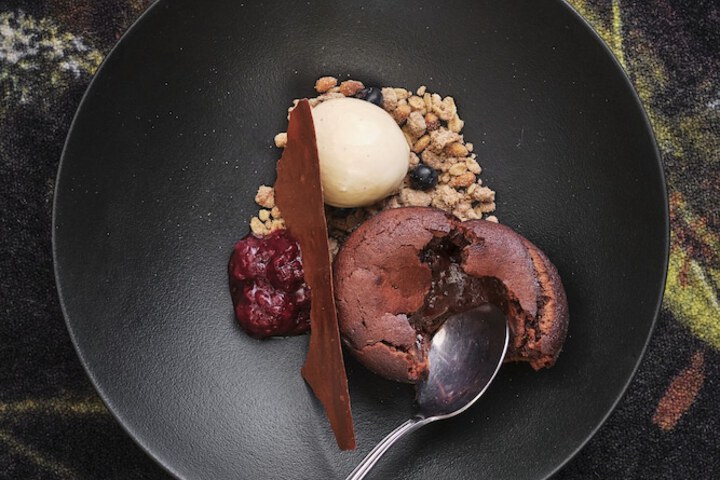 Dining 92 of 126