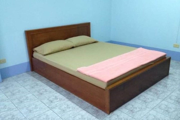 Room 6 of 23
