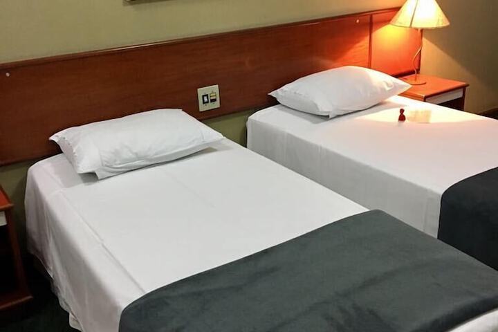 Room 10 of 49