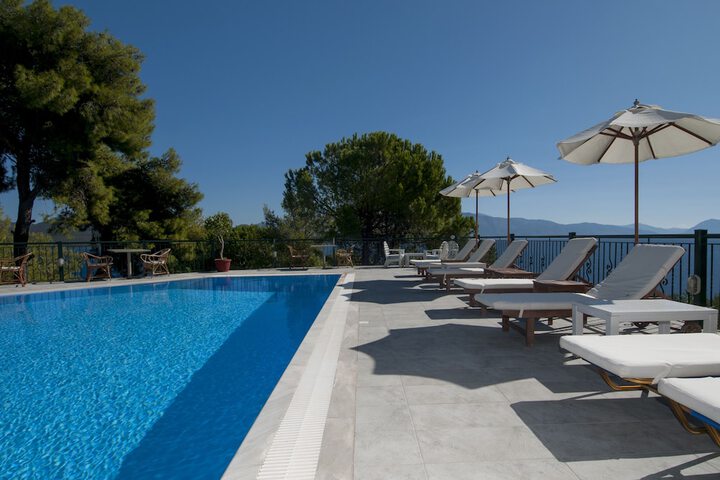 Pools & Facilities