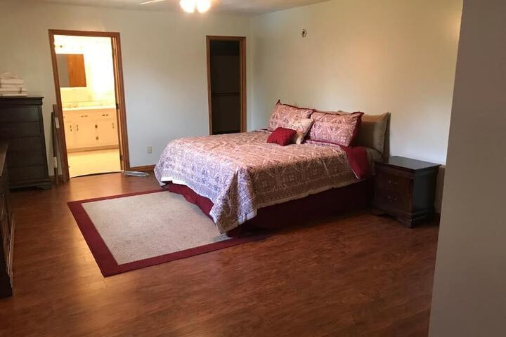 Room 18 of 29
