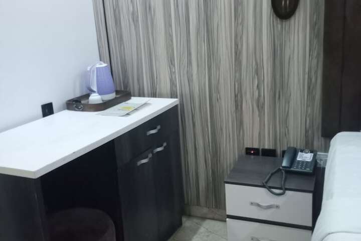 Room 22 of 104