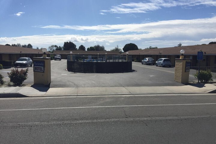 Property Grounds 30 of 45