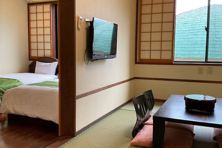 Room 18 of 49