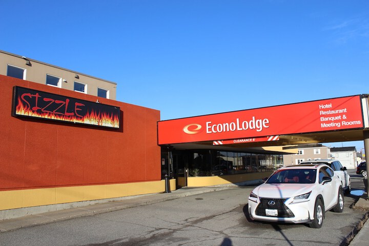 Hotel 68 of 72