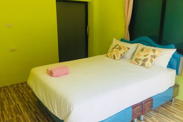 Room 5 of 21