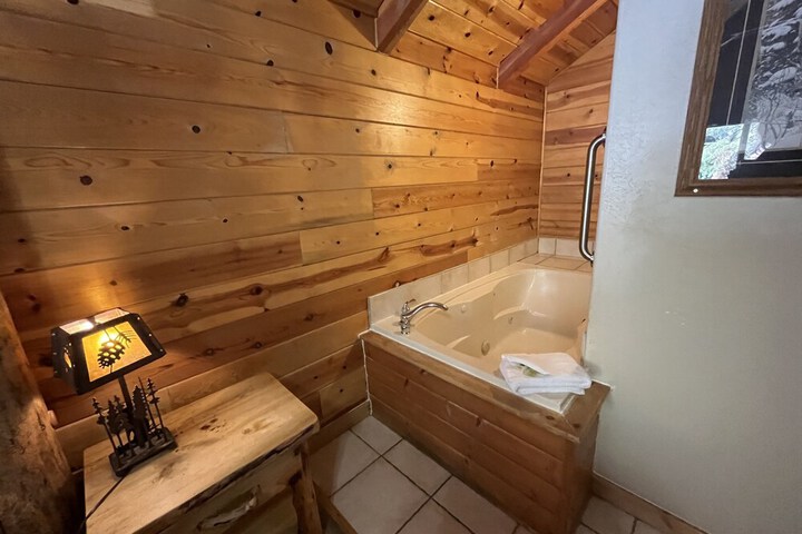 Room 12 of 51