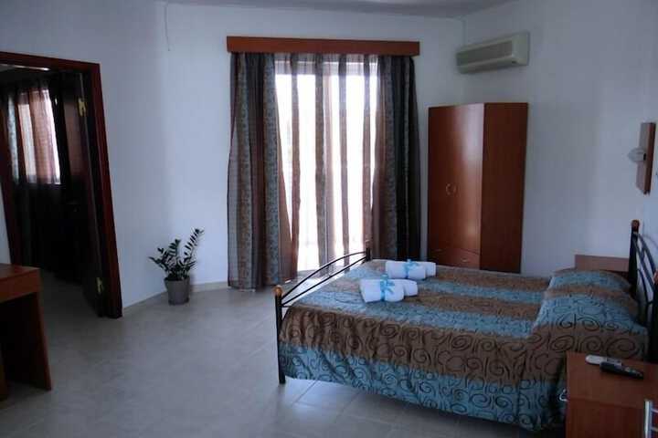 Room 42 of 78