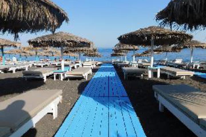 Beach 7 of 32