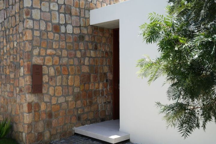 Room 19 of 68